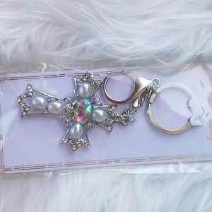 New Absolutely beautiful large cross keychain with